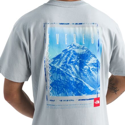 The North Face - Red Box Everest Heavyweight Graphic T-Shirt - Men's