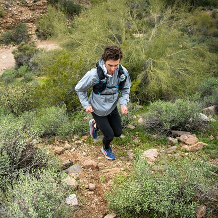 Ultimate Direction - Adventure Vest 6.0 17L Hydration Running Vest