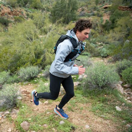 Ultimate Direction - Adventure Vest 6.0 17L Hydration Running Vest
