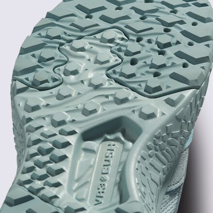 Vans - MTE Ultrarange Neo VR3 Shoe - Women's