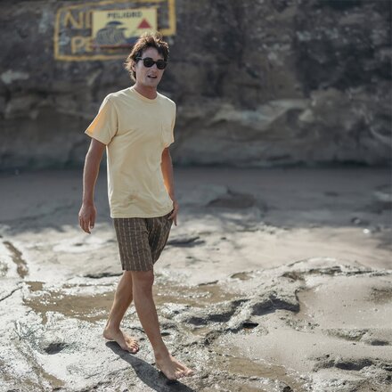 Vissla - Solid Sets Cosmic Wash PKT T-Shirt - Men's
